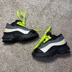 Nike Little Air Max 95 TD Black Gray Volt Green Toddler Size 4C